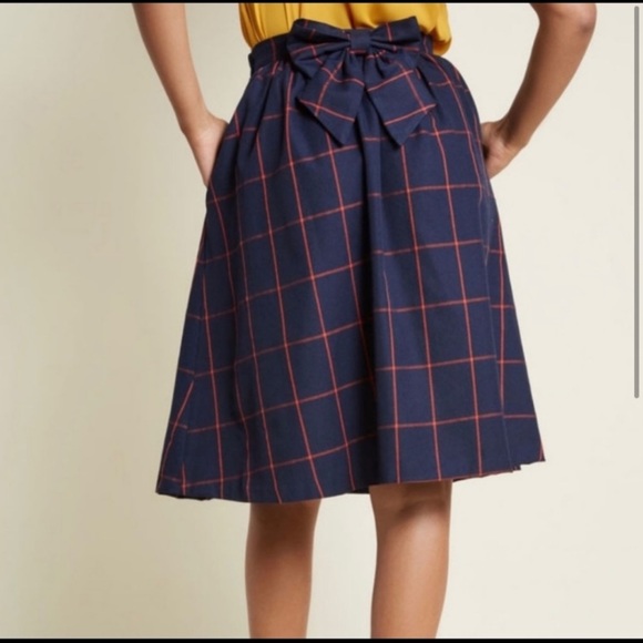 ModCloth Refined Timing A-Line Skirt - Picture 2 of 10